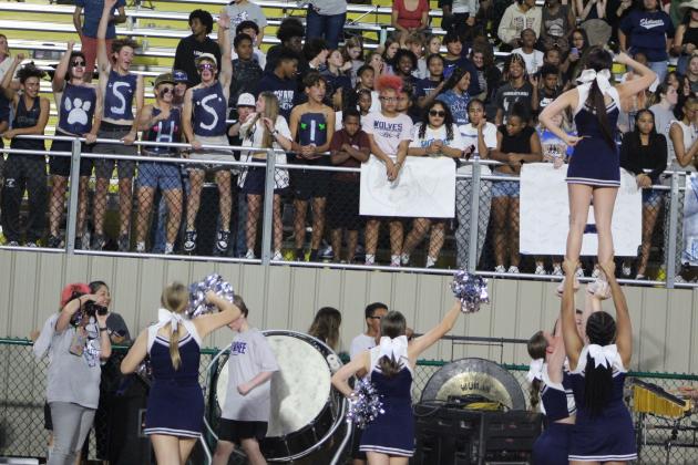Shawnee Cheerleaders Rally the Student Section - Countywide &amp; Sun/Natasha Dunagan