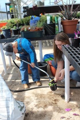 McLoud FFA Plant Sale