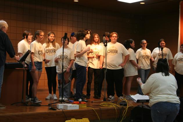 Tecumseh Honor Choir Performs