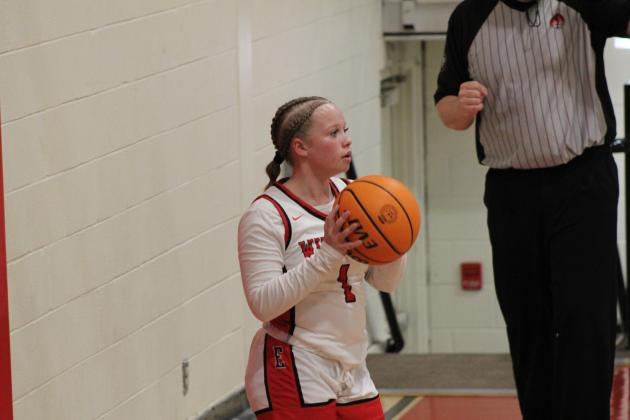Earlsboro vs. Macomb
