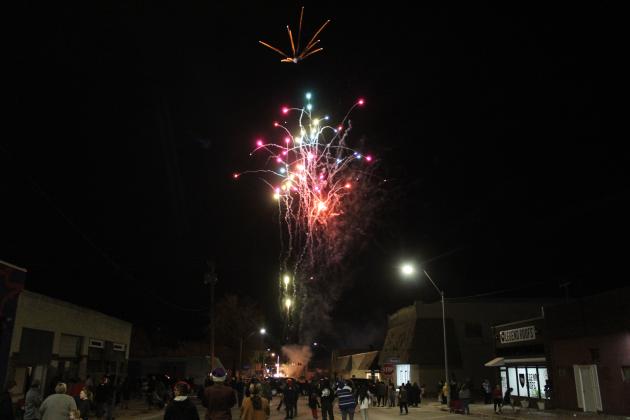 Shawnee Christmas Parade - Fireworks
