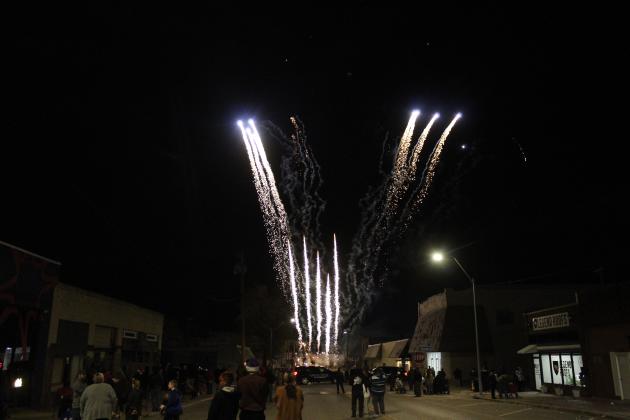 Shawnee Christmas Parade - Fireworks