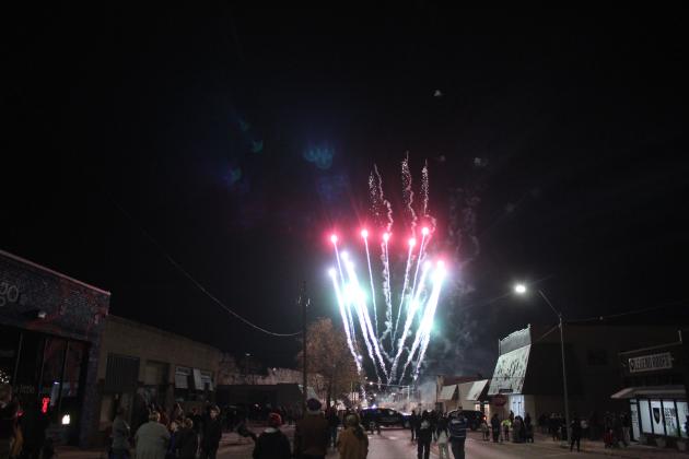Shawnee Christmas Parade - Fireworks