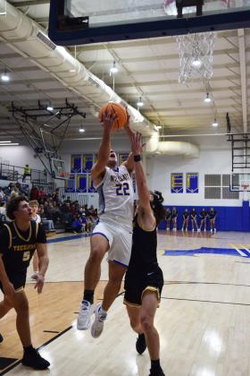 Bethel's Bray Bussell attacks the paint against Tecumseh.  Bethel lost the matchup in Double OT,  60-64. Countywide &amp; Sun/Julie Talton