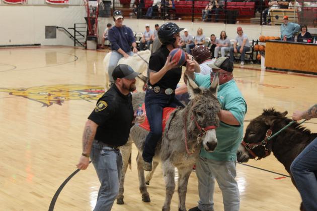 Earlsboro Donkey Basketball