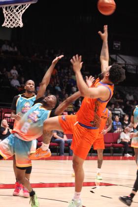 Fire vs. Thunder - Deshawn Munson