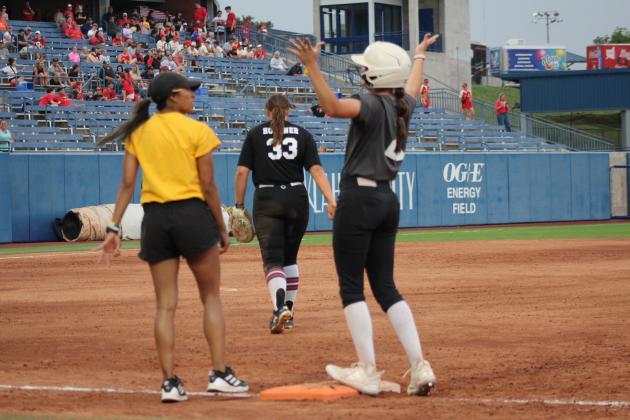 Madison Gray rallies the crowd.