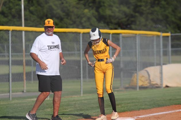 Tecumseh Lady Savages Fast Pitch