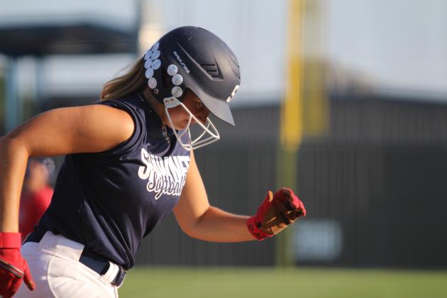 Shawnee Lady Wolves Softball