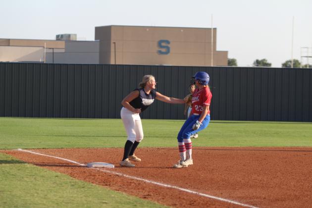 Shawnee Lady Wolves Softball