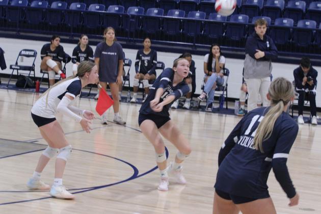 Shawnee Lady Wolves Volleyball