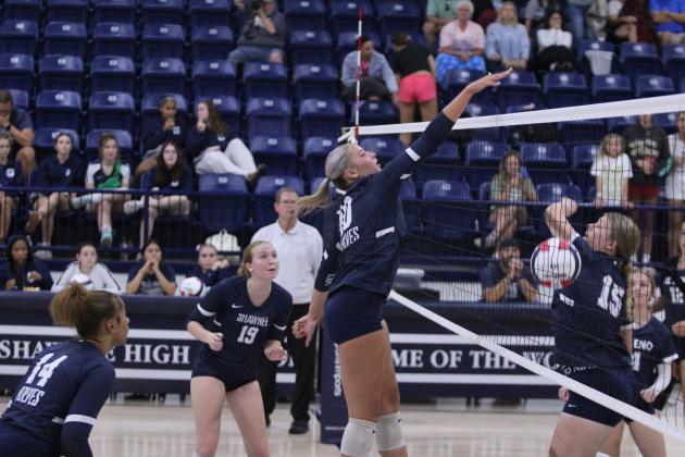 Shawnee Lady Wolves Volleyball