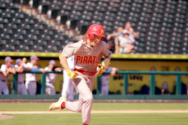 Dale senior Easton Edmonson sprints to first base with a look of determination during the seventh inning of the OSSAA Class 2A State Baseball Championship on Oct. 12. Countywide &amp; Sun/ Natasha Dunagan