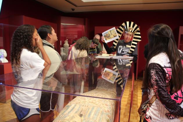 Docent Dick Trim - Mummy Tales