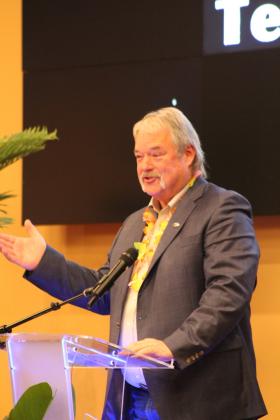 Randy Gilbert speaks at the Tecumseh Chamber of Commerce Annual Meeting &amp; Awards Banquet.