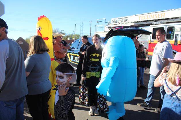 Tecumseh Business Trick 'r Treating