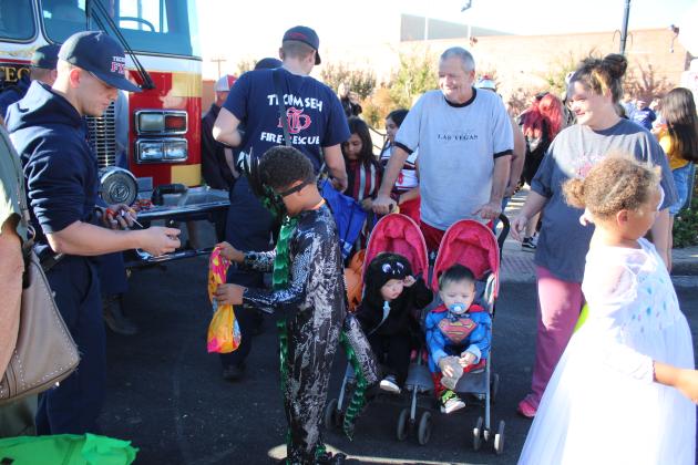 Tecumseh Business Trick 'r Treating
