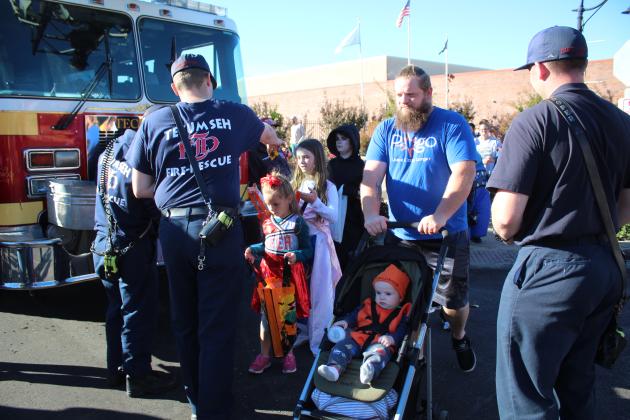 Tecumseh Business Trick 'r Treating