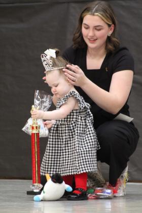 Joanna Jones won Division Supreme in her age division during the Our Diamond Miss Christmas Pageant, held at Will Rogers Elementary on Dec. 7. Jones is shown with her mother, Cadence Searles, of Kansas. The event was also a fund-raiser for the school. Countywide &amp; Sun/Natasha Dunagan