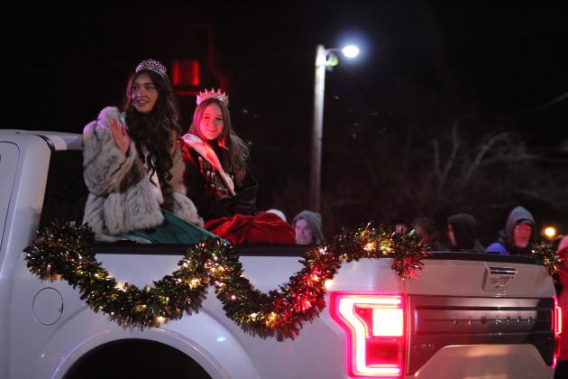 Miss Frontier Days Jalee Meyers and Miss Junior Frontier Days Elyssa Elliott ride in the parade.