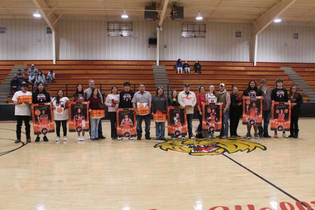 Earlsboro High School seniors and families