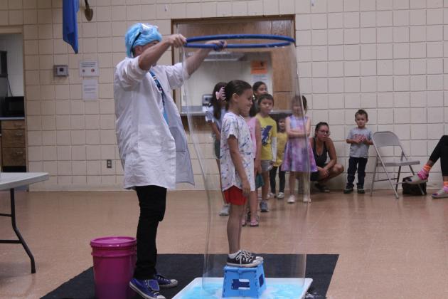 Tecumseh Library Holds Bubble Party