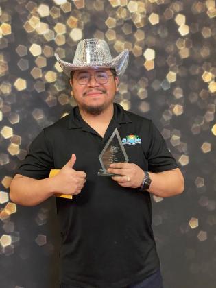 Business of the Year - El Malecon Mexican Restaurant, Marco Marcovilla, Photo by Julie Talton, Countywide &amp; Sun