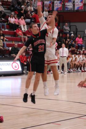 Dale senior Wyatt Seeley puts up a shot during the Nov. 21 home game against Frontier. The Pirates won 88-47. Natasha Dunagan, Countywide &amp; Sun