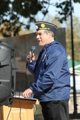 Air Force Veteran and American Legion Post 16 Commander Keith DiPatri speaks at the Veterans Day Program at Woodland Veterans Park, hosted by the Shawnee Veterans Memorial Committee, on Nov. 11. Natasha Dunagan, Countywide &amp; Sun