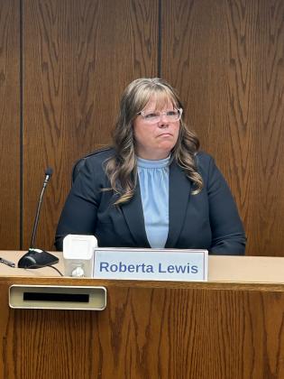Roberta Lewis
