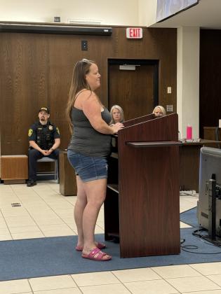 Public Speaker - Cyndi Berger - Photo by Julie Talton, Countywide &amp; Sun