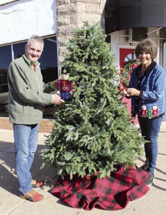 Tecumseh’s First Annual Memorial Christmas Tree