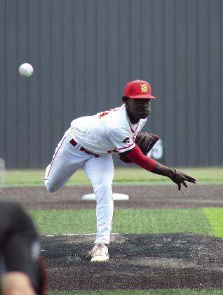 Dale senior Elvis Edwards watches his pitch in the third inning. Natasha Dunagan, Countywide &amp; Sun