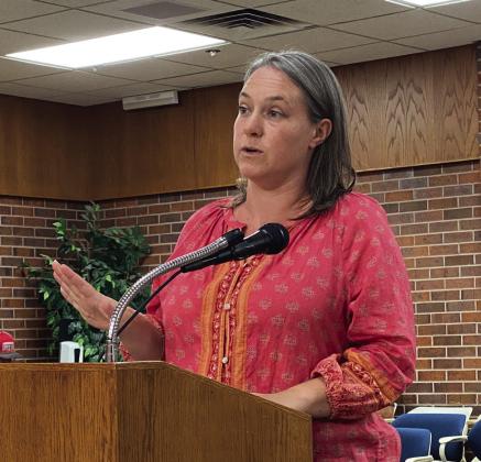 Savanna Means asks the board for permission to use the city park for hosting parent-child classes. Countywide &amp;amp; Sun/Julie Talton