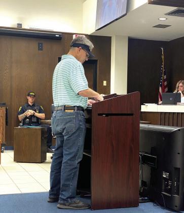 Kenneth Crawford addresses the commission regarding the Shawnee Airport during public comments of the October Shawnee City Commissioners Julie Talton, Countywide &amp;amp; Sun