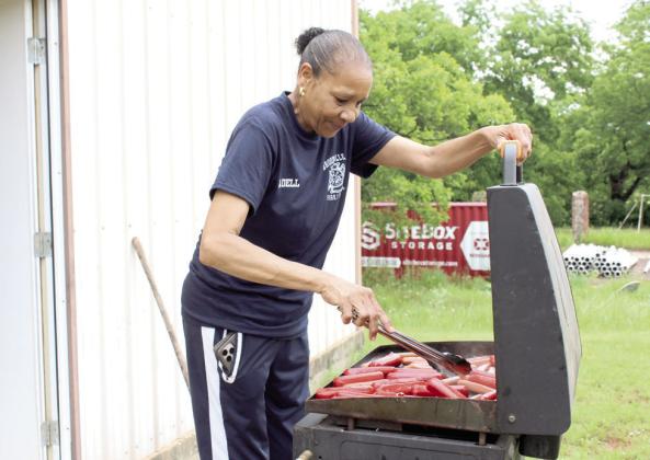 Brooksville Community hosts sign dedication