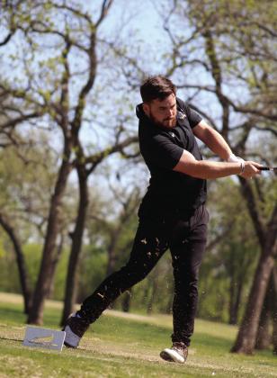 Bethel senior Gabriel Palomares drives toward the 10th hole. Countywide &amp; Sun/Natasha Dunagan