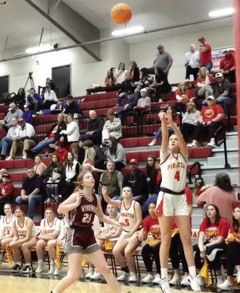 Dale’s Ava Bell lifts a trey over the competition during the District Championship last Saturday.