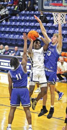 Shawnee Kicks Off 2022 At Home