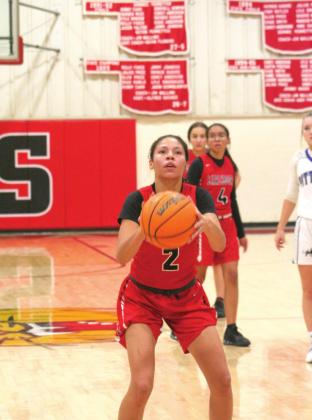 Tahnya Kennedy (#2) readies herself for a scoring free throw during Earlsboro’s loss to Pittsburg, Jan. 6 at the Jim Walling Invitational.