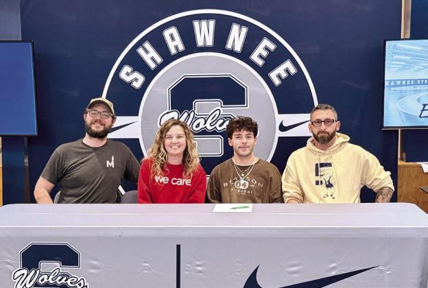 Ethan Soliz signed with Rose State College in Midwest City, OK, to wrestle.