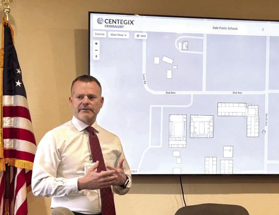 Dale Superintendent Will Jones opens the presentation regarding the recent implementation of the Centegix Crisis Alert system. Suzie Campbell, Countywide &amp; Sun