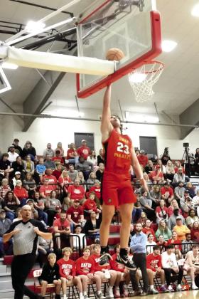 Dale Claims Regional Titles
