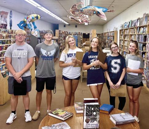 Shawnee High School Student Council Members recently made Downtown business notifications. Shown from left: Nolan Ward, Jack Timmons, Abi Clements, Adyson Cook, Kadence Jenkins and Audrey Cook. Photos Provided