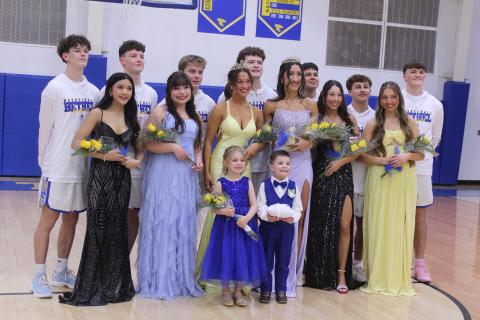 Bethel High School held their Basketball Homecoming ceremony before the home games on Feb. 6 and crowned senior Layla Menhusen as Queen. Shown, front row, are Flower Girl Adelie Fulton, 4, and Colt Dwaine Keehn, 5; middle row, Celesti Avitia, Allyssa Dansby, Returning Queen Kinsley Clanin, Menhusen,  Ava Gascon, and Lindsey Brock; back row, Colt Nail, Darius Cheatham, Gavin Lynch, Luke Quinter, Ryder Davenport, Corbin Marlow and Zack Jennings. Natasha Dunagan, Countywide &amp; Sun