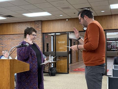 Mary Carter is sworn in to the Ward 4 seat of the Tecumseh City Council on Feb. 2 by City Attorney Nick Atwood. Julie Talton, Countywide &amp; Sun