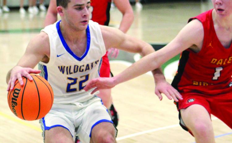 Bethel’s Bray Bussell guards the ball from Dale’s Easton Edmonson during the Bethel home game, held at OBU on Jan. 17. Dale won 87-53.