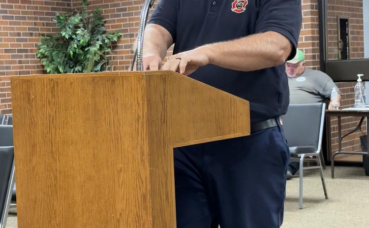 Tecumseh Fire Chief Rhett Banks speaks to the City Council. Julie Talton, Countywide & Sun