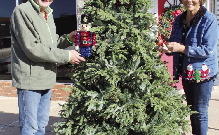 Tecumseh’s First Annual Memorial Christmas Tree