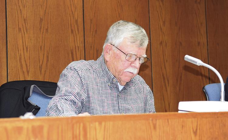 Tecumseh Mayor Eddy Parker conducts the City Council Meeting on Nov 13. Julie Talton/Countywide &amp; Sun